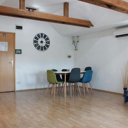 News Apartment Бухарест Экстерьер фото